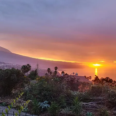 Great Views & Heated Pool - El Perenquen 4 דירה *