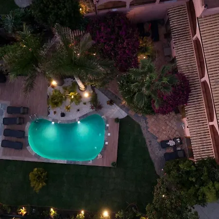 Great Views & Heated Pool - El Perenquen 4 Apartment